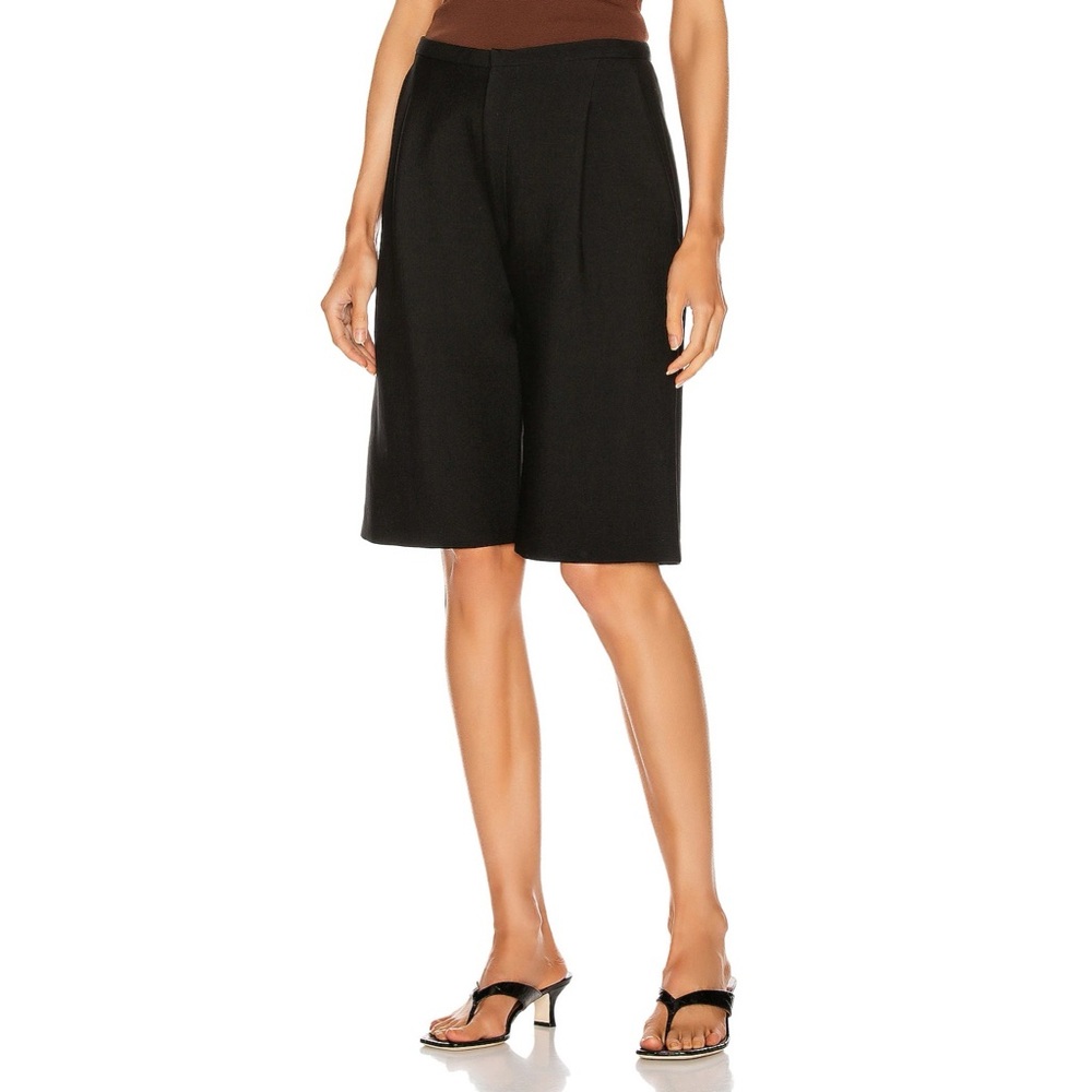 Totéme Lluc Bermuda Short in Black - Picture 6 of 15